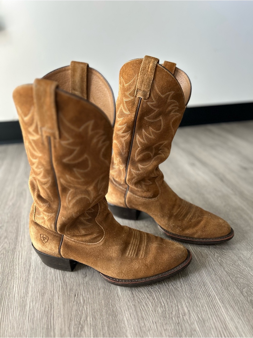 Ariat Men's Heritage Dijon Suede Western Boots 10.5 D Cowboy Wide Riding Classic